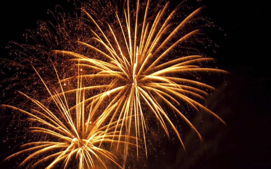 Vuurwerk boven Hof te Rhode op oudejaar